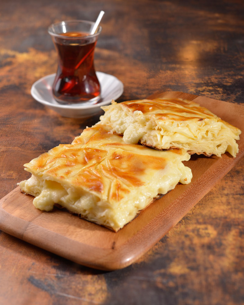 Su Böreği(2 Dilim) + Çay